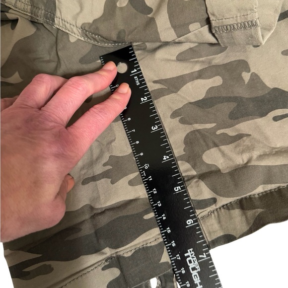 Sanctuary Taupe Olive Camo Roll-Hem Cargo Shorts - Picture 5 of 6